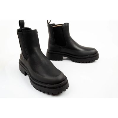 7. GAP Damenschuhe Louise, schwarze Stiefeletten, modische Slipper