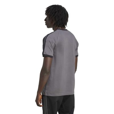 3. adidas Originals 3-Streifen T-Shirt JY1373