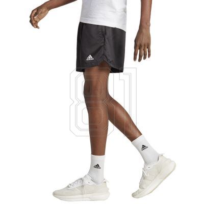 5. adidas XPRESS Short M IB8396