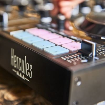 18. Hercules DJControl Inpulse 500 – 2-Kanal-DJ-Controller