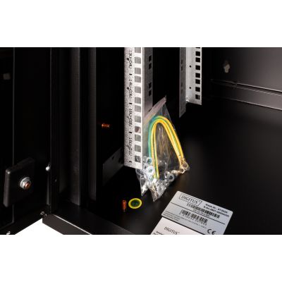 5. Digitus Unique 19" 16U Wand-Netzwerkschrank 600x450 mm, Glastür, schwarz, ungeteilt, montiert, 100 kg