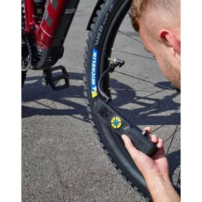 6. MICHELIN BATTERIEBETRIEBENE TOURING-KOMPRESSORPUMPE