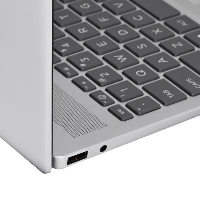3. HP OmniBook 5 16-AF1095CL Ultra 9 285H 16" WUXGA Touch AG 32GB SSD1TB BT BLKB Win11 Glacier Silver (REPACK) 2Y