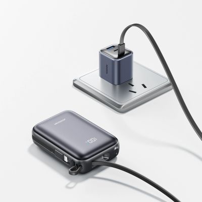 10. Joyroom JR-PBF29 20000mAh 22,5W Powerbank mit Doppelkabel - Schwarz