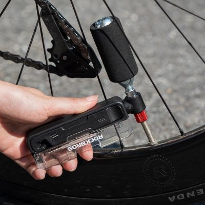 10. Rockbros Multitool-Fahrradwerkzeugset mit CO2-Pumpe und Ratschenschlüssel – Schwarz