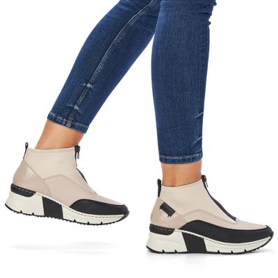 14. Rieker W RKR608 Stiefeletten beige