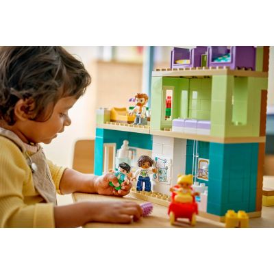 27. LEGO DUPLO TOWN 3-in-1 10470 Modernes Familienhaus
