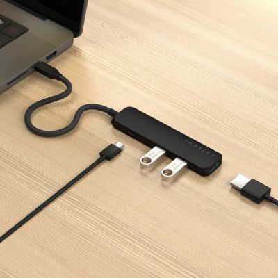 7. Satechi 4in1 USB-C Slim Multiport Adapter 4K - Aluminium-Adapter für USB-C-Mobilgeräte (USB-C, 4K HDMI, 2x USB-A) (schwarz)