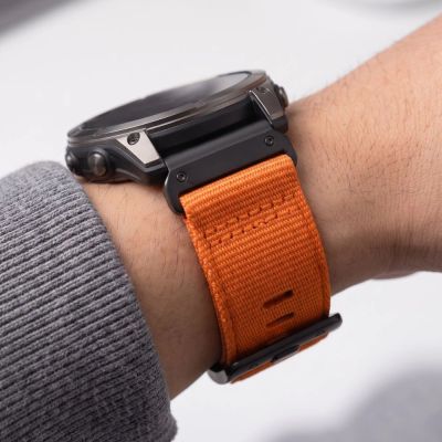 7. Tech-Protect Nylon Classic Armband für Garmin Fenix ​​5X / 5X Plus / 6X / 6X Pro / 7X / 8 / 8 Pro / 9 / 9 Pro (47 mm) - Orange