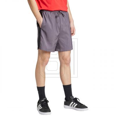 4. adidas Essentials 3-Streifen Chelsea Shorts M JW1902