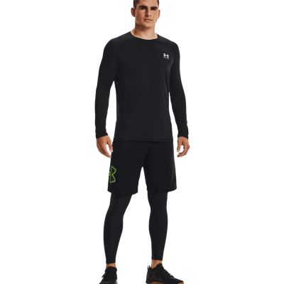 8. Under Armour Tech Graphic M Shorts 1306443 008