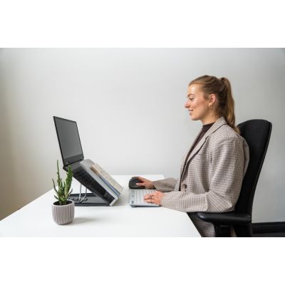 9. BakkerElkhuizen Ergo-Q330 Runder Laptopständer für den Einzelhandel