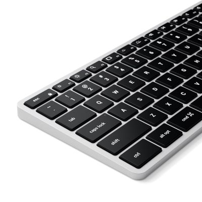 5. Satechi Slim X3 - Bluetooth-Zifferntastatur für bis zu vier USB-C-Geräte (US/International) (silber)