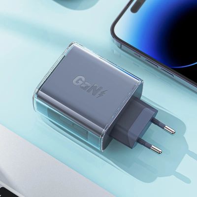 7. Acefast GaN Ladegerät 65W 3 Ports (1xUSB, 2xUSB C) grün (A45)