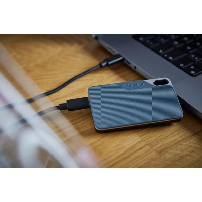 8. Externe SSD Intenso TX100 250 GB, Blau