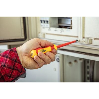 14. 1000V Zangen- und Schraubendrehersatz, 7-teilig.