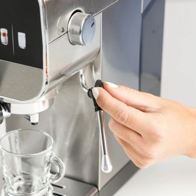 6. Taurus Euforia Digital 1350W Siebträger-Kaffeemaschine | 20 bar