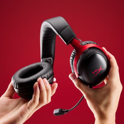 66. HyperX Cloud III Wireless – Kabelloses Gaming-Headset (Schwarz und Rot)