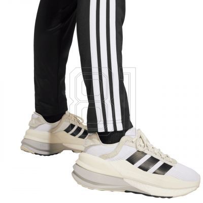 5. adidas Seasonal Essentials Tiberio 3-Stripes Tricot Jr Trainingsanzug JY0509