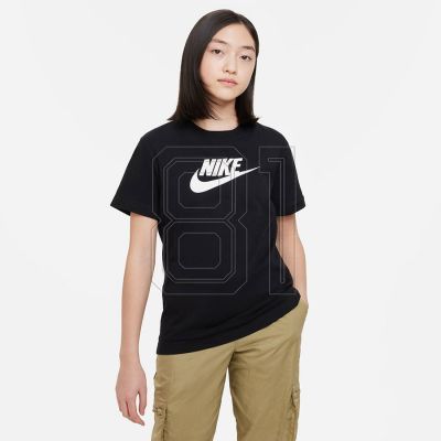 2. Nike Sportswear Jr. FD0928-010 T-Shirt