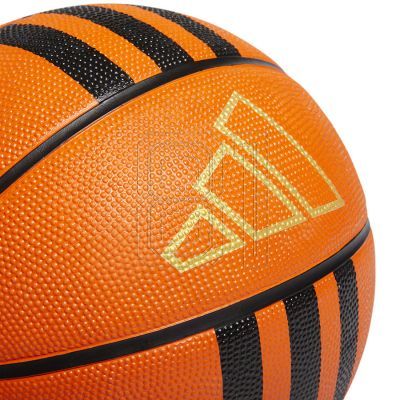6. adidas 3-Streifen Gummi X3 Basketball HM4970
