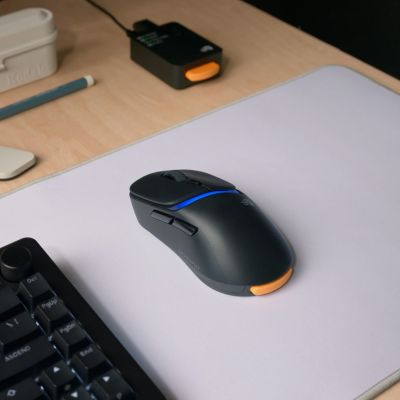 9. Glorious Gaming Model D3 Kabellose Maus für Rechtshänder, RF-Funk, optisch, 30000 DPI