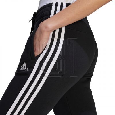 5. adidas Essentials 3-Streifen Fleece W Hose HZ5753