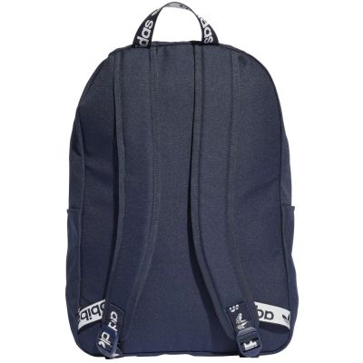 3. Adidas Adicolor Rucksack IC8532