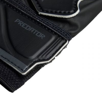 2. adidas Predator Training Jr IW6281 Torwarthandschuhe