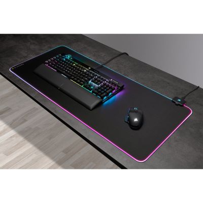 4. Corsair MM700 RGB Extended XL Gaming-Mauspad