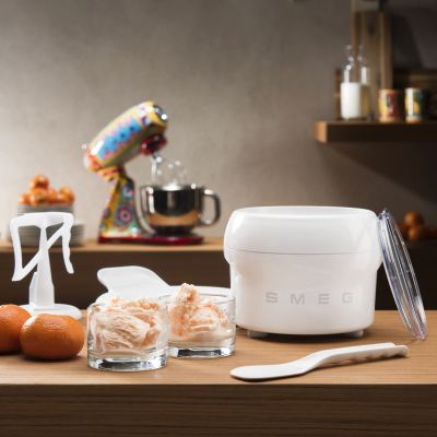 18. Smeg SMIC01 Küchenmaschine Eismaschine