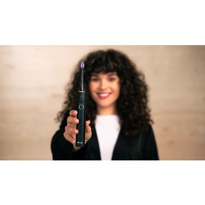 7. TrueLife SonicBrush Clean70 UV Black Schallzahnbürste