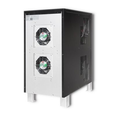 2. QOLTEC 3-Phasen-USV | 10 kVA | 8 kW | LCD