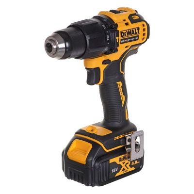 12. DEWALT Kombi-Werkzeugset 18V 2x4,0Ah DCK2062M2T
