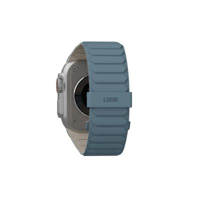 9. UAG Pathfinder - Silikon-Doppelseiten-Magnetarmband für Apple Watch Serie: 1-3, 42 mm / Serie 4-6 & SE 1-2, 44 mm / Serie 7-9, 45 mm / Serie 10, 46 mm / Ultra 1-2, 49 mm (Düne / Wolkenblau)