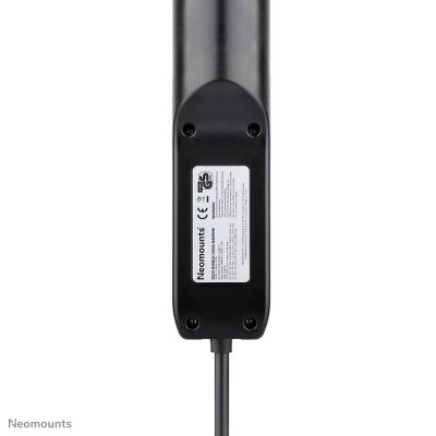 8. Neomounts DS22-840BL6 1,4 m 3-fach Steckdosenverteiler, für den Innenbereich, schwarz