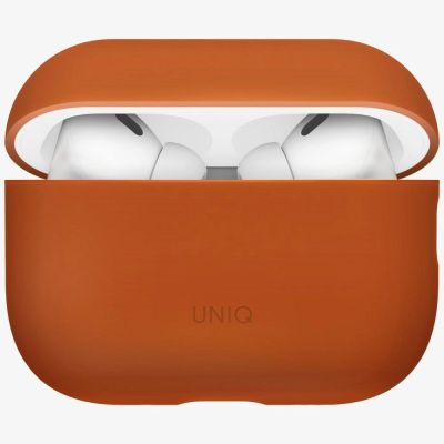3. Uniq Lino Silikonhülle für AirPods Pro 3 – Orange