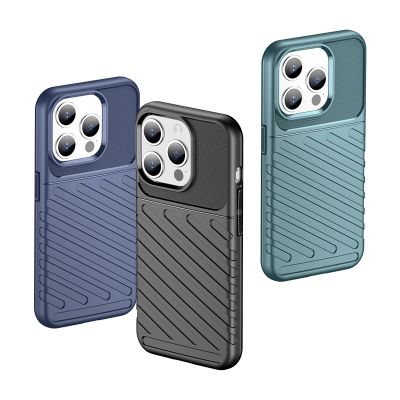 7. Gepanzerte iPhone 15 Pro Thunder Hülle – Schwarz