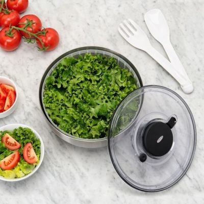 9. OXO 1071497 Salattrockner Edelstahlknopf