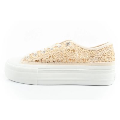 11. Lee Cooper Damen-Sneaker mit durchbrochener Spitze und Plateau