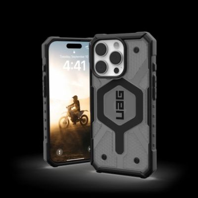 3. UAG Pathfinder Clear Magsafe Hülle für iPhone 16 Pro – durchscheinend