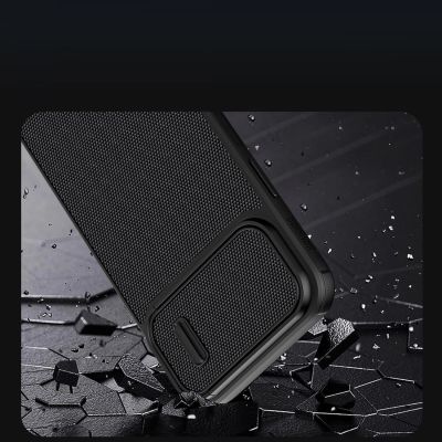 8. Nillkin Textured S Case iPhone 14 Pro Panzerhülle mit Kameraabdeckung, schwarz