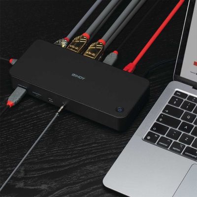 7. Universelle Hybrid-Laptop-Dockingstation mit USB Typ-C und Typ-A sowie 3x4K-Unterstützung (DP, HDMI)