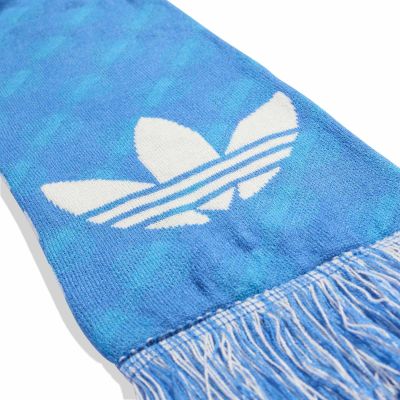 2. Adidas Real Madrid 3. Schal JX3216