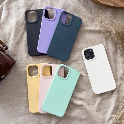 4. Eco Case Hülle für iPhone 14 Plus abbaubare Silikonhülle weiß