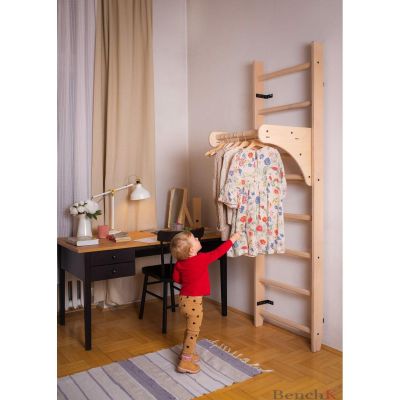 9. Klimmzugleiter aus Holz mit Schreibtischbank K 112