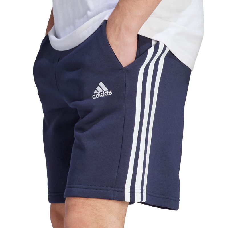 14. adidas Essentials Fleece 3-Streifen Shorts M IJ6484