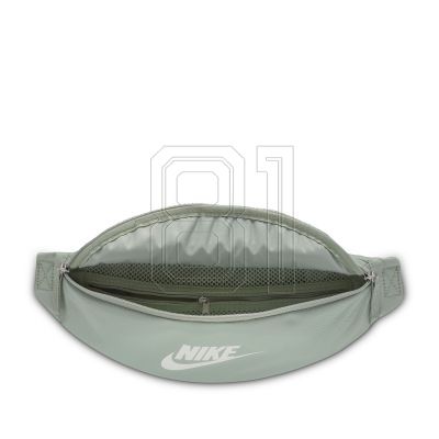 2. Nike Heritage Gürteltasche DB0490-370
