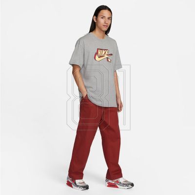 6. Nike Sportswear T-Shirt M FD1296-063