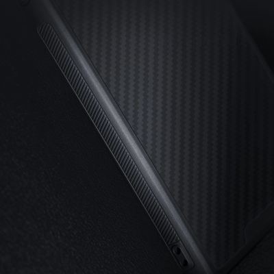 12. Nillkin Synthetic Fiber S Case iPhone 14 Hülle mit Kameraabdeckung, schwarz